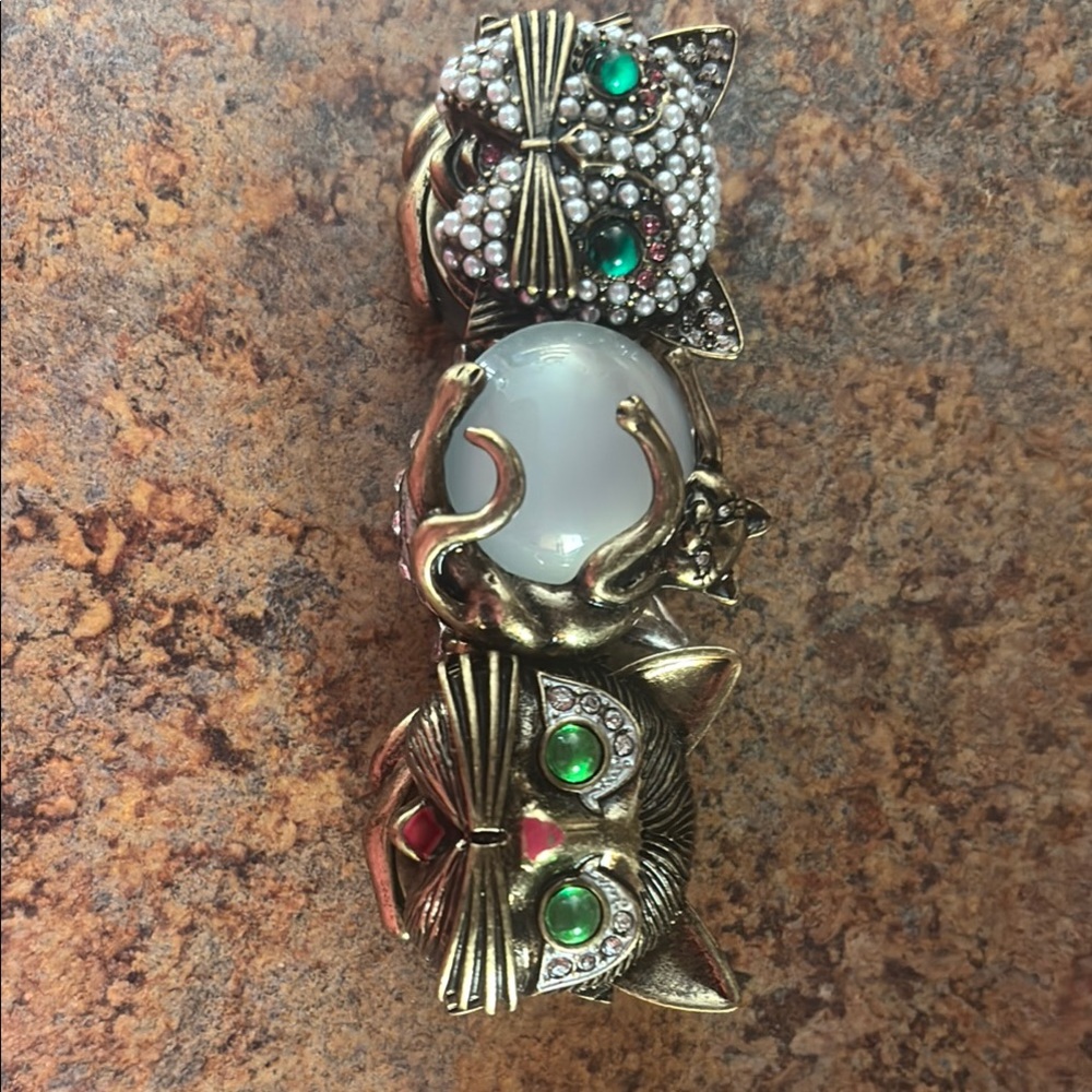 Betsey Johnson Gold and Green Brooch Elegant Jewelry Piece